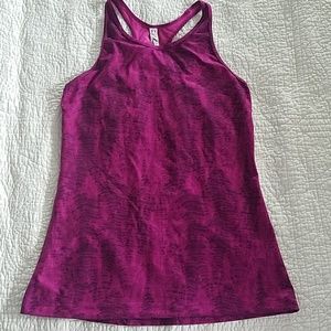 Athletic tank top